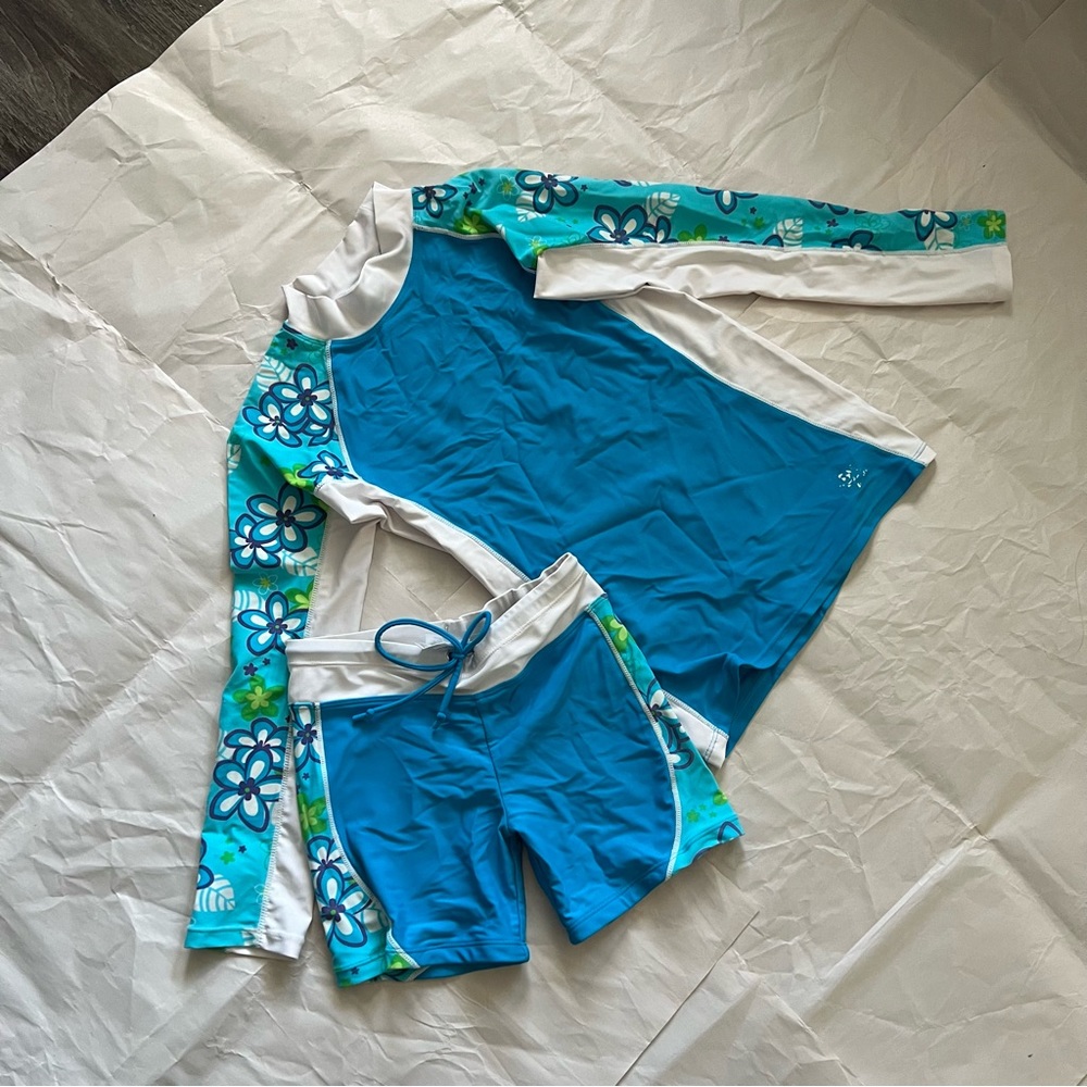 Tuga Rashguard Set, size 8/10